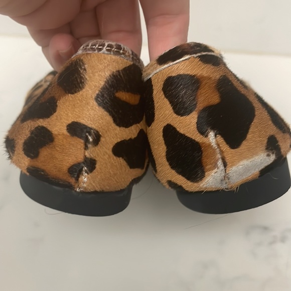 KATE SPADE Eryn Leopard Chain Link Pointed Flats - Picture 8 of 11